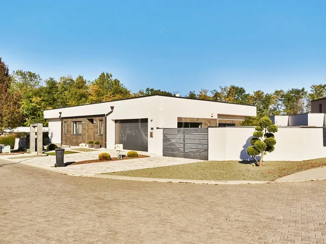 Eladó ház Mogyoród 272 nm