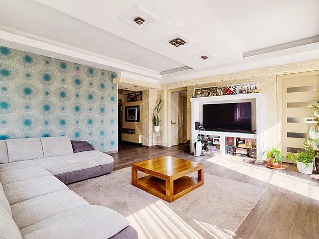 Eladó ház Budapest XVI. kerület, Rákosszentmihály 205 nm