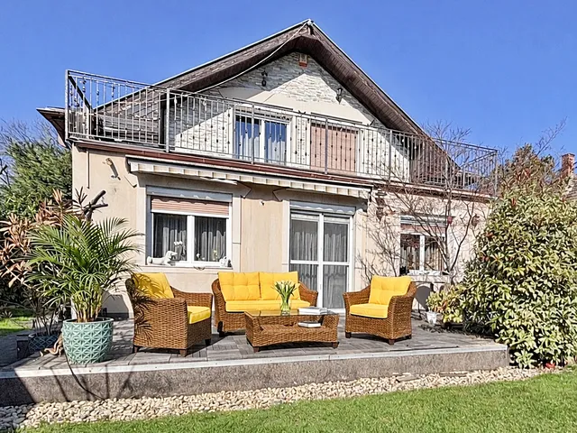 Eladó ház Budapest XVI. kerület, Rákosszentmihály 205 nm