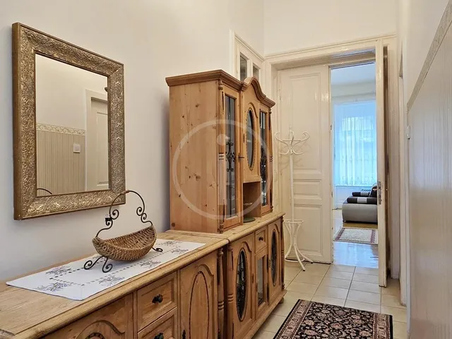 Kiadó lakás Budapest VI. kerület, Nagykörúton belüli terület, Szondi 67 nm