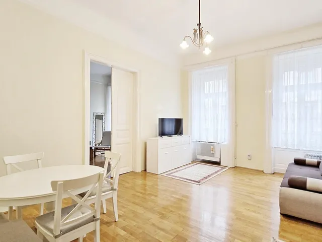 Kiadó lakás Budapest VI. kerület, Nagykörúton belüli terület 67 nm