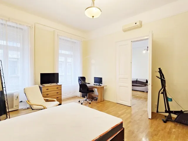 Kiadó lakás Budapest VI. kerület, Nagykörúton belüli terület 67 nm