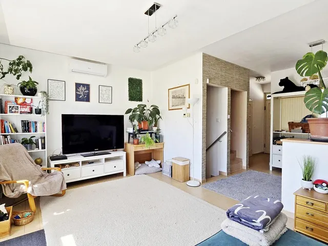 Kiadó ház Csömör, Majorszegiliget, Hunyadi János  98 nm