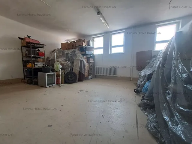 Kiadó kereskedelmi és ipari ingatlan Solymár 30 nm