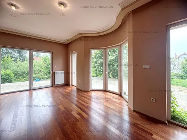 Eladó ház Pilisborosjenő 250 nm