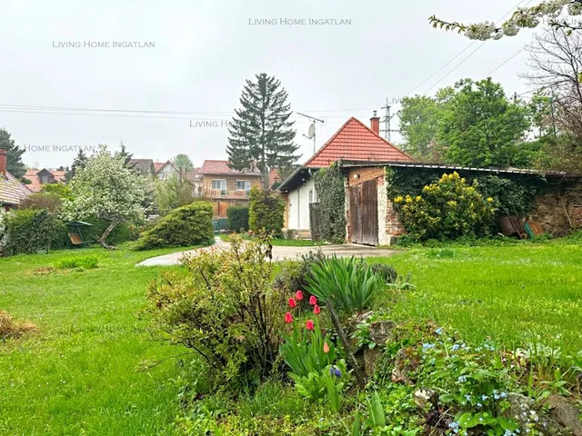Eladó telek Pilisborosjenő 550 nm
