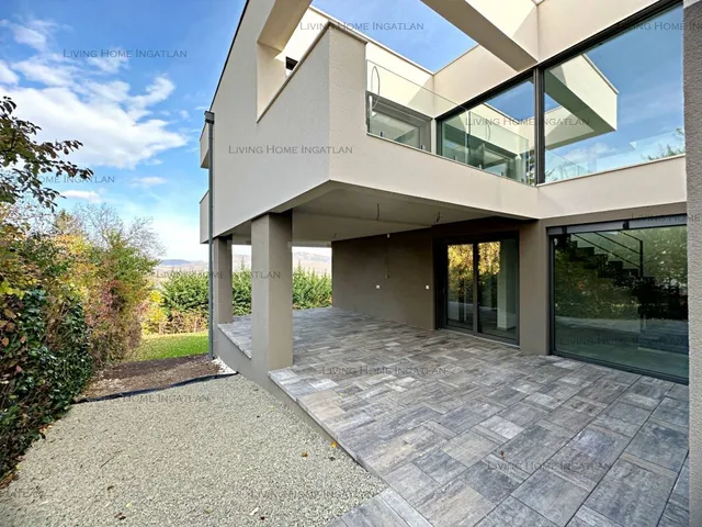 Eladó ház Solymár 245 nm