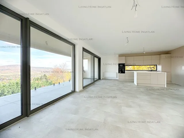 Eladó ház Solymár 245 nm