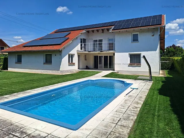 Eladó ház Budapest XVII. kerület, Rákoscsaba-Újtelep 210 nm