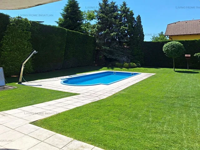 Eladó ház Budapest XVII. kerület, Rákoscsaba-Újtelep 210 nm