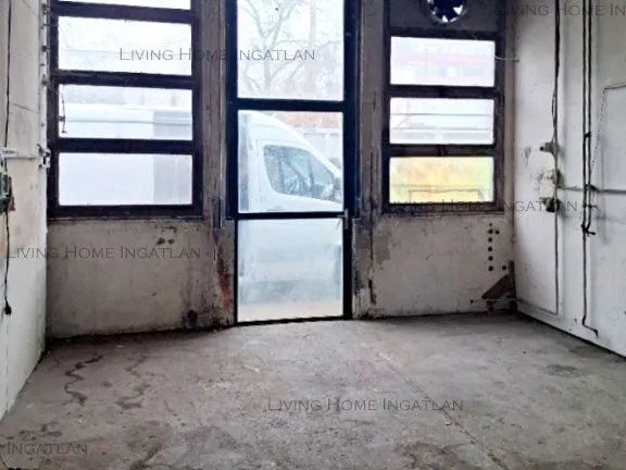 Kiadó kereskedelmi és ipari ingatlan Budapest III. kerület, Filatorigát 230 nm