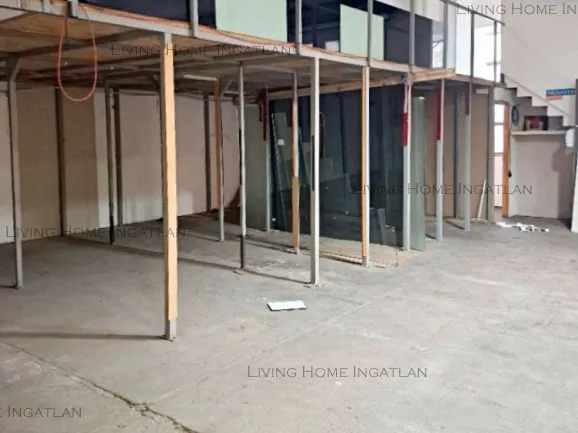 Kiadó kereskedelmi és ipari ingatlan Budapest III. kerület, Filatorigát 230 nm