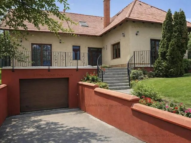 Eladó ház Üröm 236 nm