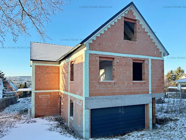 Eladó ház Budapest II. kerület 298 nm