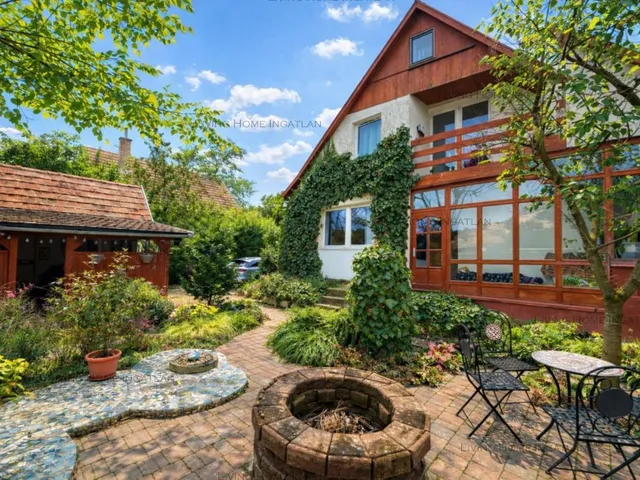 Eladó ház Pilisborosjenő 160 nm