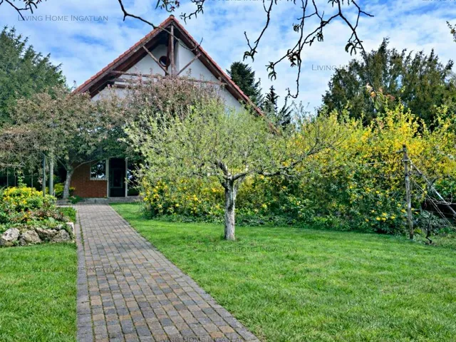 Eladó ház Budapest III. kerület, Aranyhegy 128 nm