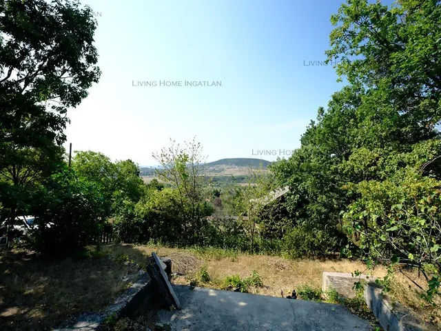 Eladó telek Szentendre 30 nm