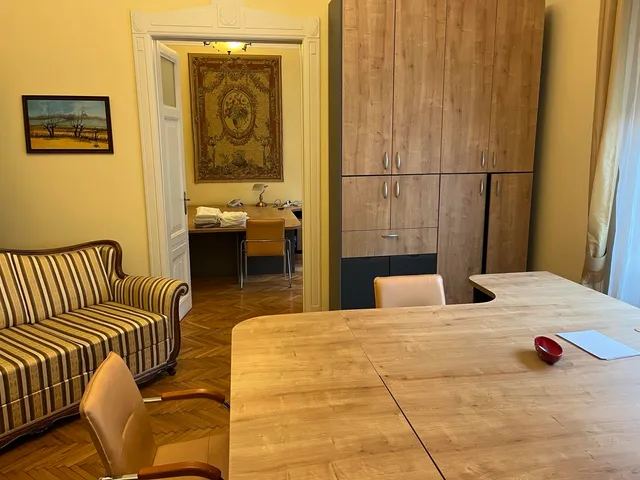 Eladó lakás Budapest VIII. kerület, Corvin negyed 121 nm