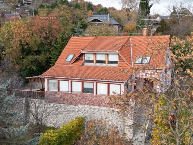 Eladó ház Pomáz 240 nm