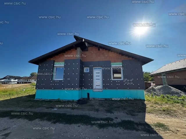 Eladó ház Vácrátót 91 nm