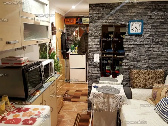 Eladó lakás Budapest XV. kerület 22 nm
