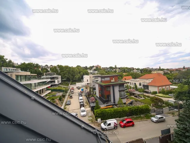 Eladó lakás Budapest II. kerület, Rézmál 158 nm