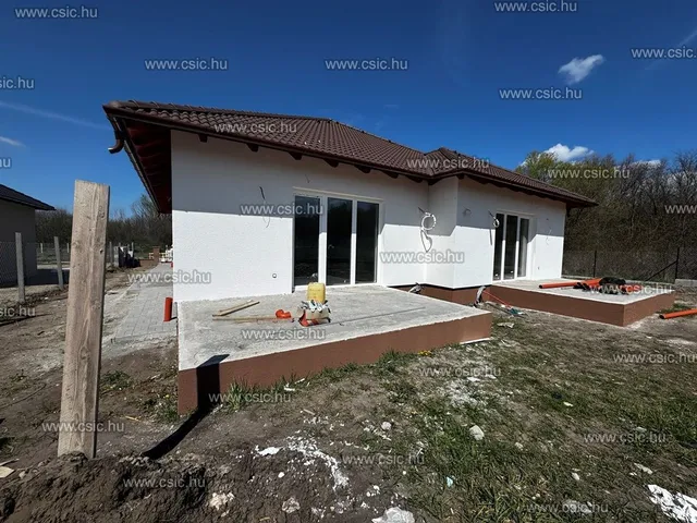 Eladó ház Vácrátót 89 nm