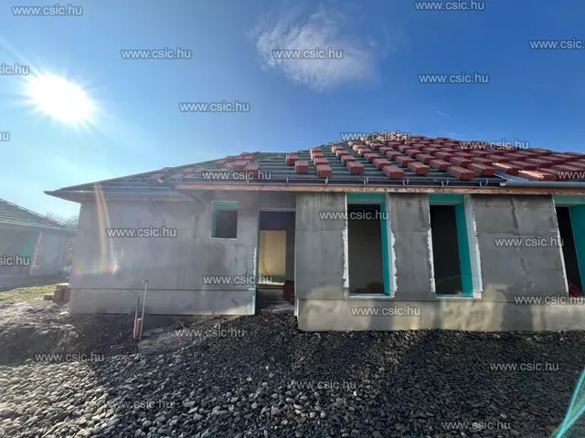 Eladó ház Tahitótfalu 115 nm