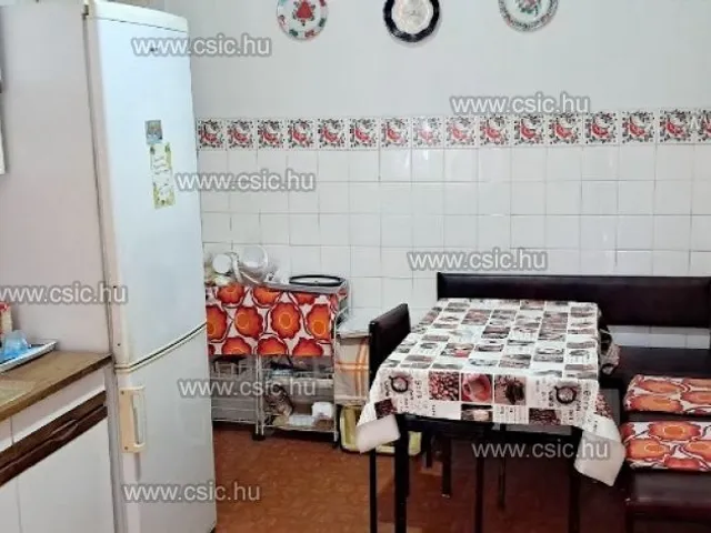 Eladó ház Budapest XV. kerület, Rákospalota 136 nm