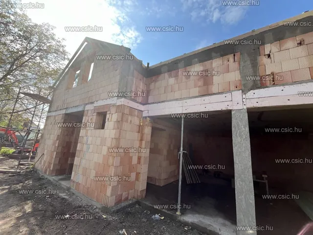Eladó ház Budapest XVIII. kerület, Újpéteritelep 144 nm