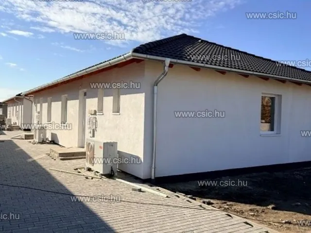 Eladó ház Kiskunlacháza 77 nm