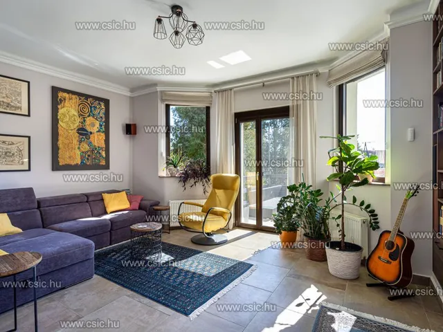 Eladó ház Budapest II. kerület, Gercse 220 nm