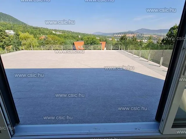 Eladó lakás Budapest III. kerület 85 nm