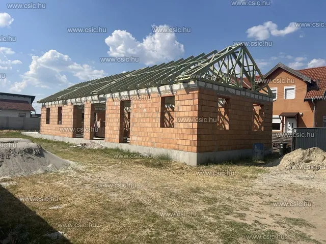 Eladó ház Taksony 126 nm