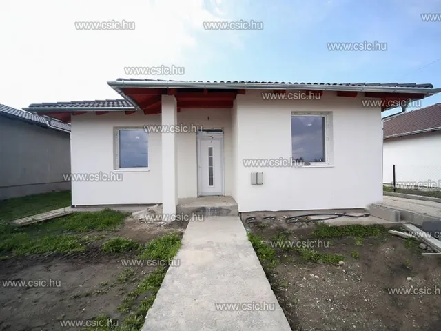 Eladó ház Kiskunlacháza 89 nm