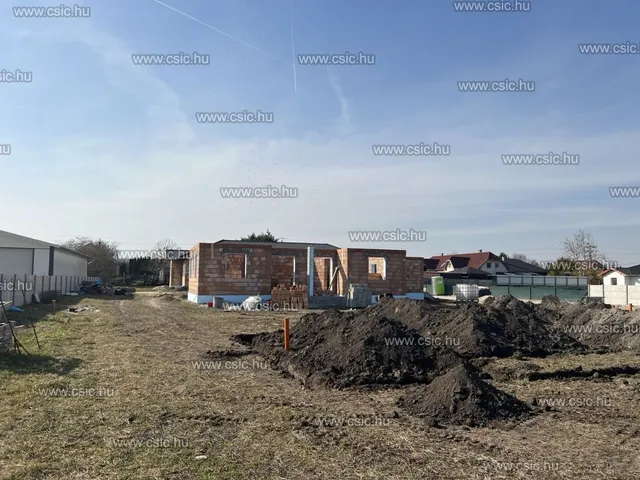 Eladó ház Kiskunlacháza 82 nm