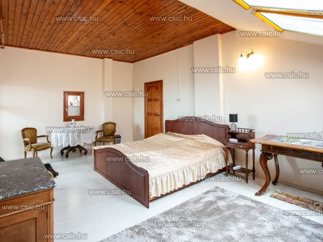 Eladó ház Leányfalu 215 nm