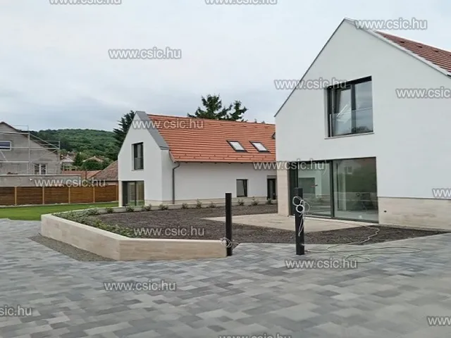 Eladó ház Nagykovácsi 170 nm