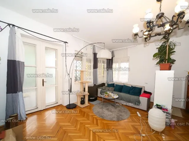 Eladó ház Budapest III. kerület, Rómaifürdő 200 nm
