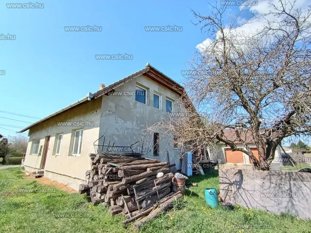 Eladó ház Vácrátót 174 nm