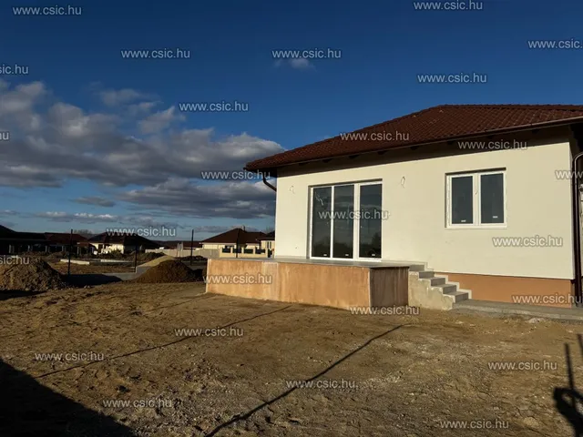 Eladó ház Vácrátót 83 nm