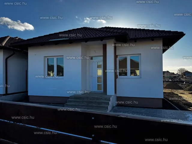 Eladó ház Vácrátót 83 nm