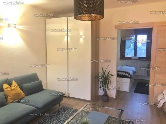 Eladó lakás Budapest III. kerület, Törökkő 54 nm