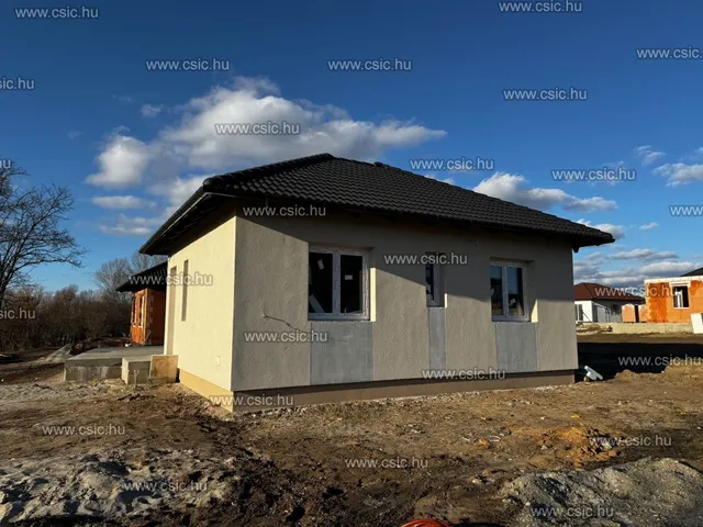 Eladó ház Vácrátót 80 nm