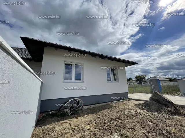 Eladó ház Vácrátót 95 nm