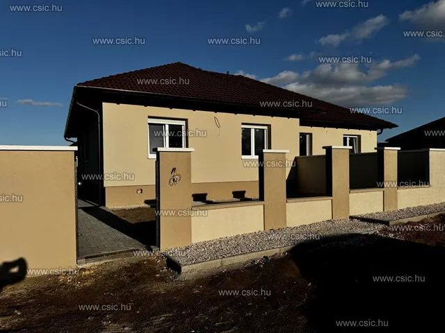 Eladó ház Vácrátót 95 nm