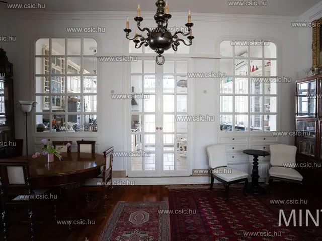 Eladó ház Budapest II. kerület 296 nm