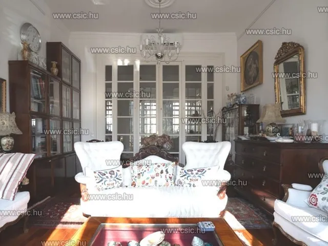 Eladó ház Budapest II. kerület, Szépilona 296 nm