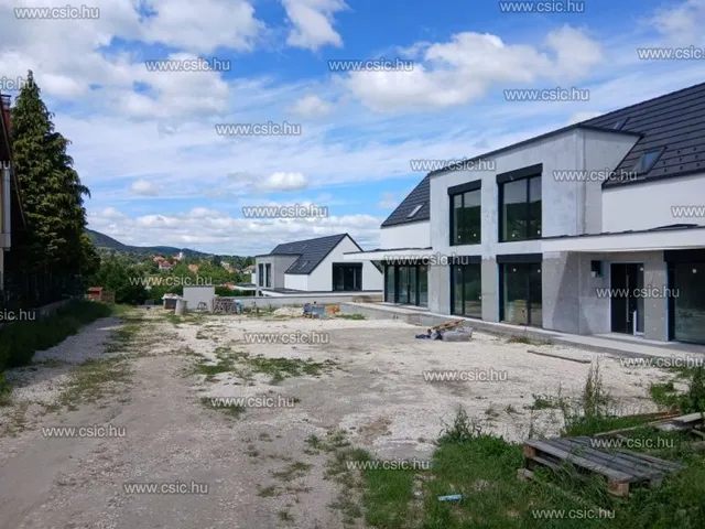 Eladó ház Solymár 147 nm