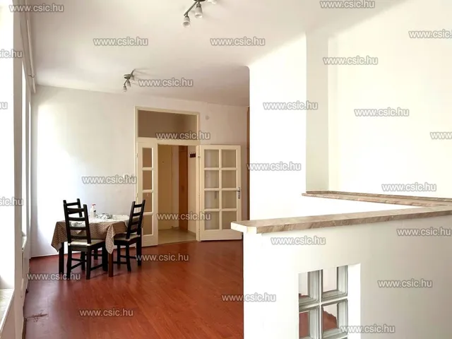 Eladó lakás Budapest XII. kerület, Németvölgy 84 nm